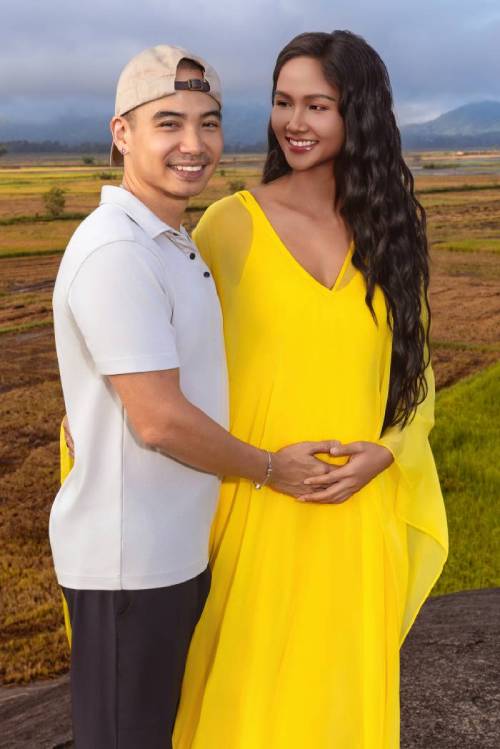 MV Con Sinh Ra La De Phi Thuong Dam Vang34