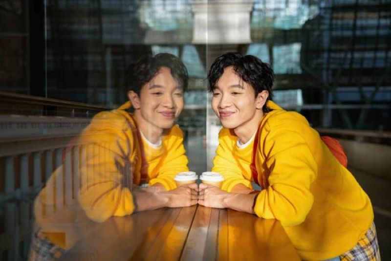 Ho&agrave;ng Dũng tiếp tục tung MV "Cuối tuần (1825)" sau bước chuyển m&igrave;nh trong &acirc;m nhạc