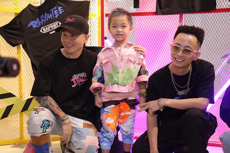 Binz, Rhymastic tưng bừng giao lưu với fan trước chung kết Rap Việt
