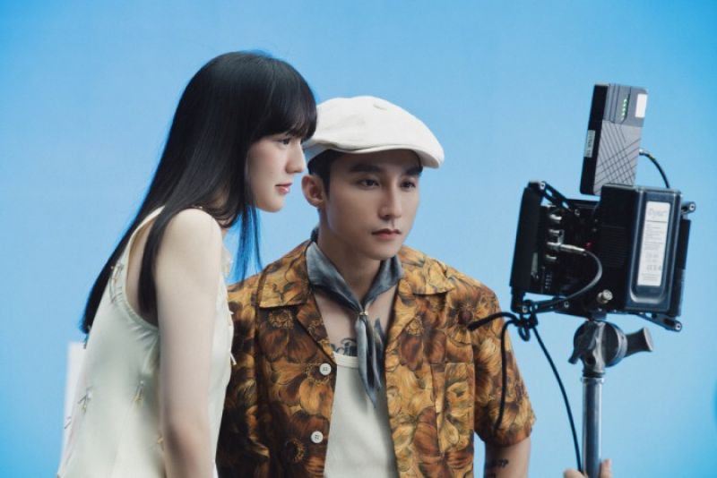 Sơn T&ugrave;ng M-TP - Hải T&uacute; xứng đ&ocirc;i trong MV "Ch&uacute;ng ta của tương lai"