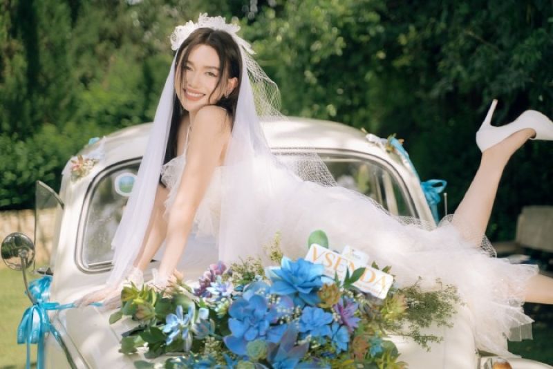 Ca sĩ Sĩ Thanh bật m&iacute; b&iacute; quyết sống an nhi&ecirc;n v&agrave; c&acirc;n bằng