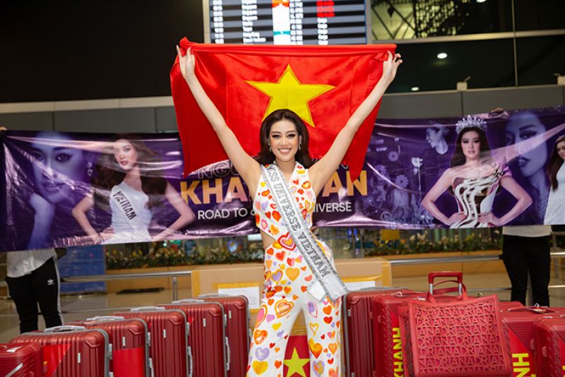 Hoa hậu Kh&aacute;nh V&acirc;n ch&iacute;nh thức l&ecirc;n đường sang Mỹ chinh phục Miss Universe