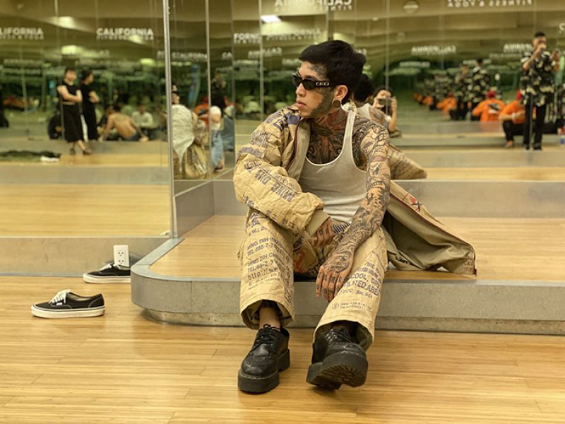 Dế Choắt &ndash; anh ch&agrave;ng &ldquo;xăm trổ&rdquo; nhưng cực hiền l&agrave;nh của "Rap Việt 2020"