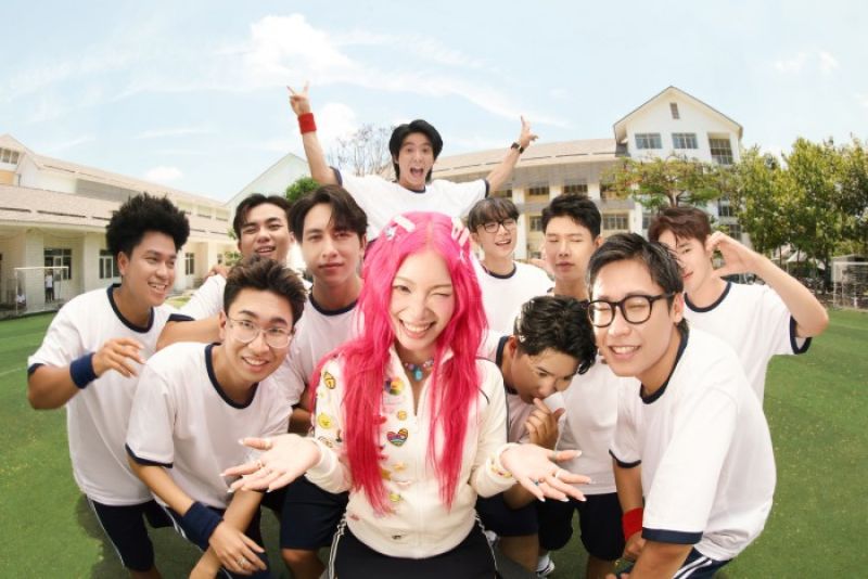 Nữ ca sĩ GenZ Cầm ch&iacute;nh thức trở lại c&ugrave;ng ca kh&uacute;c mới " Y&ecirc;u hay kh&ocirc;ng y&ecirc;u"