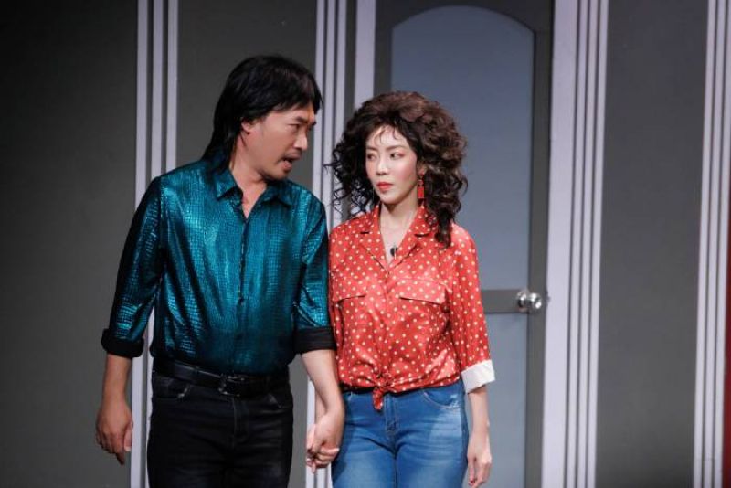 &ldquo;Anh t&agrave;i&rdquo; Tiến Luật lần đầu l&agrave;m đạo diễn s&acirc;n khấu với kịch Tết "Sinh nhật triệu đ&ocirc;"