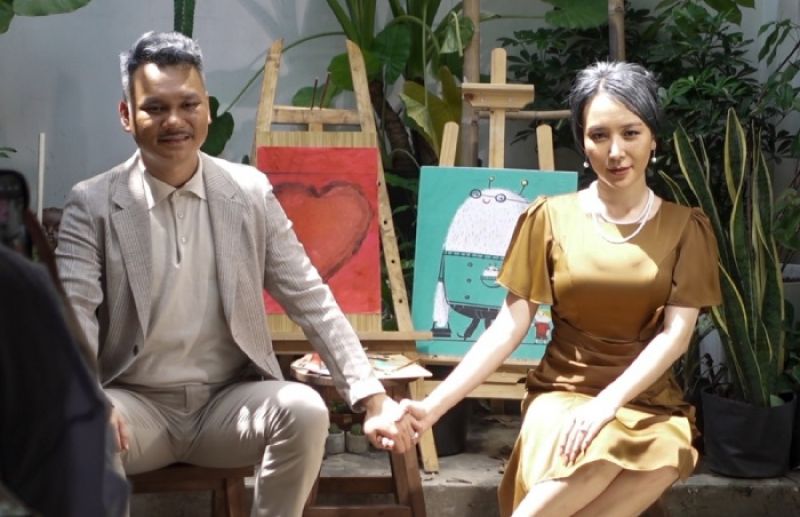Khắc Việt tiếp tục mời vợ đ&oacute;ng MV mới, hứa hẹn "Sau n&agrave;y ch&uacute;ng ta gi&agrave;u"